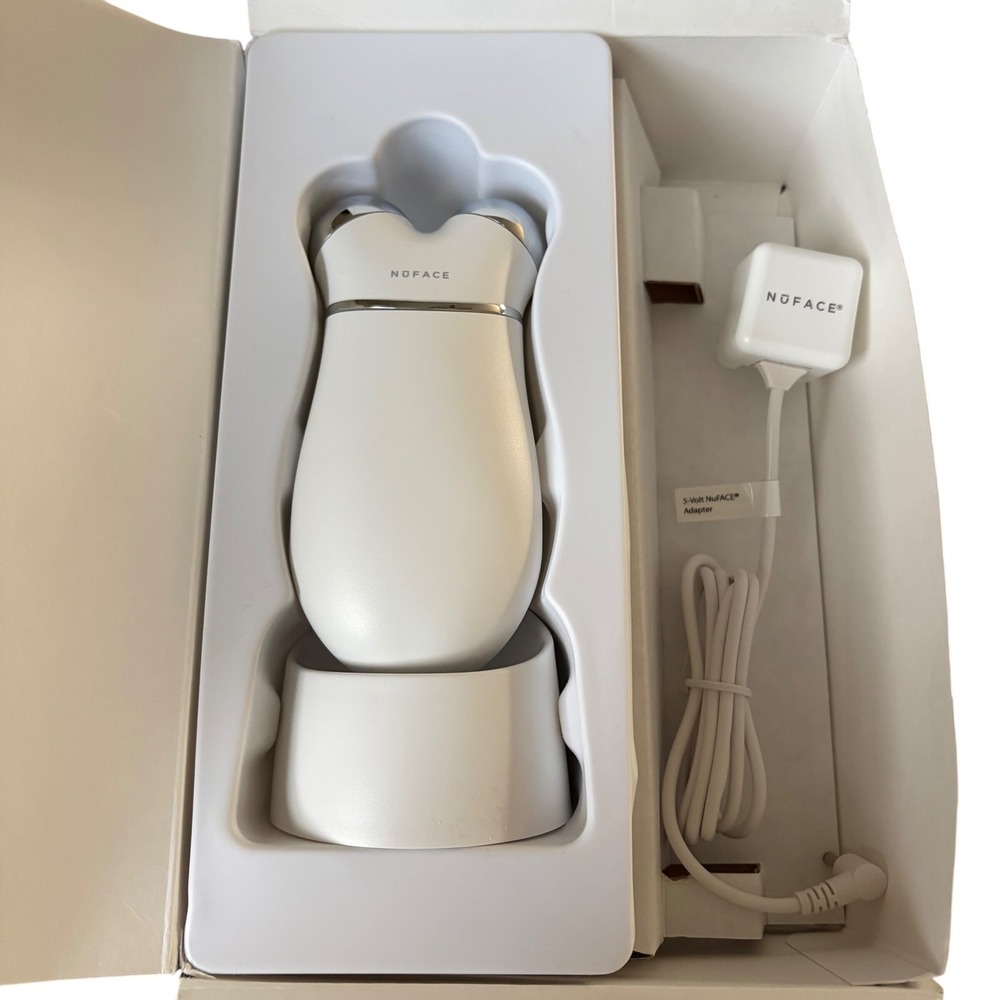 NuFace Trinity Plus + Facial Toning Device White Microcurrent Skin Care Open Box